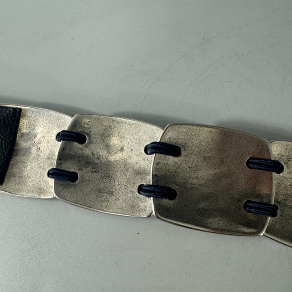 Suzi Roher Canada Blue Leather Silver-tone Metal Stretch Belt, Size Small - Picture 8 of 12